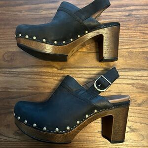 Dansko Delle Milled Nubuck Clogs 37